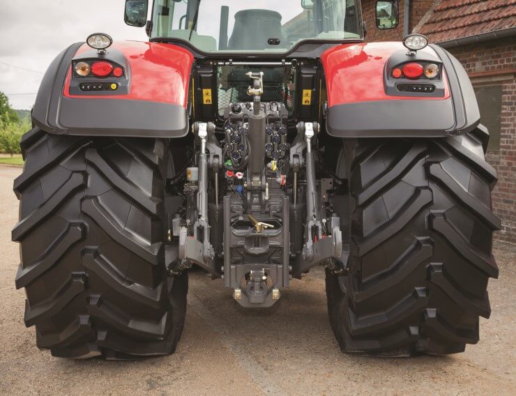 Technology And Innovation Tractors MF 8700 S Rear Hitches