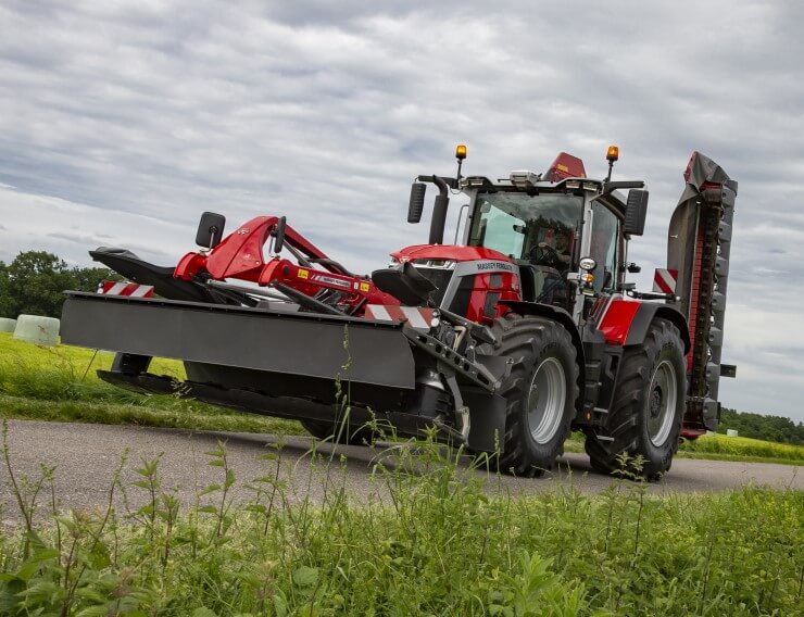 Technology And Innovation Tractors MF8S Front Linkage Option 740x568