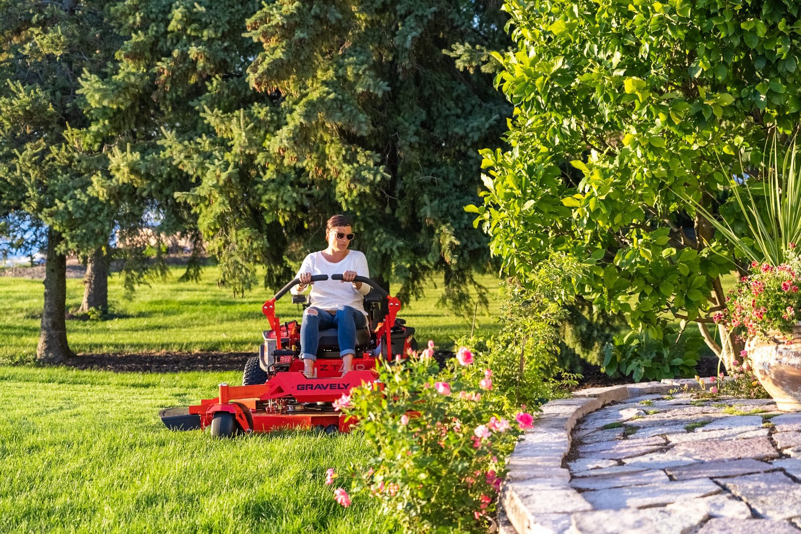 Gravely Zt Hd Zero Turn Mower2