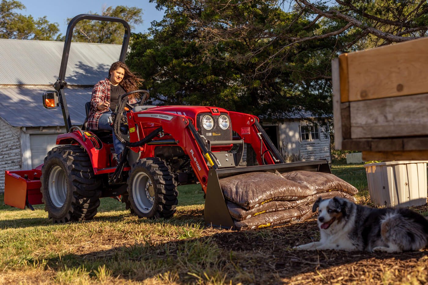 Key Benefits Operator Comfort And Control Massey Ferguson 1526 With Loader June 2020 Hesston Kansas 668A7873