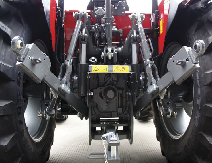 Mf 6700 Feature 3 Point Hitch 740x568